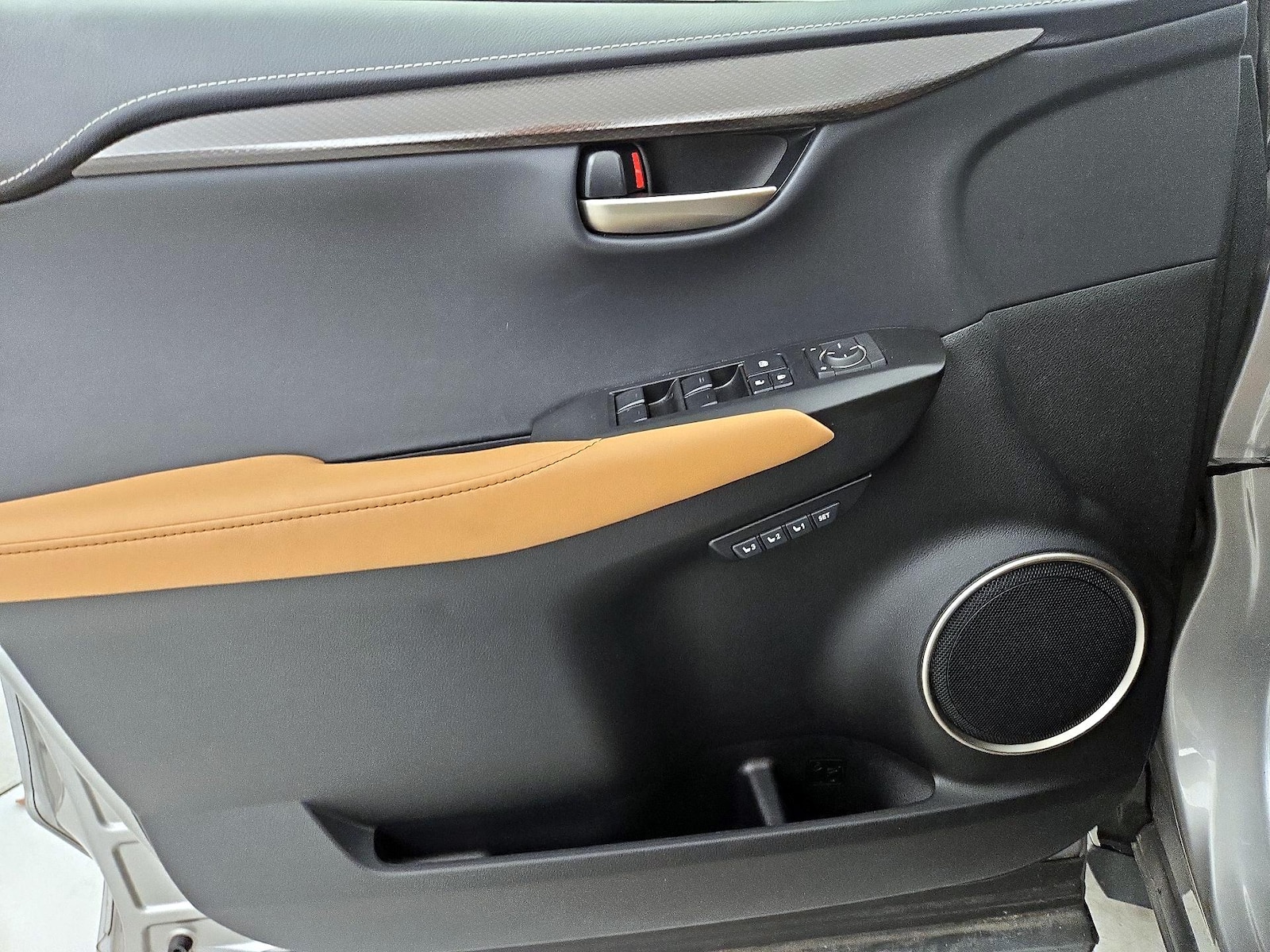2017 Lexus NX 200t - Photo 13