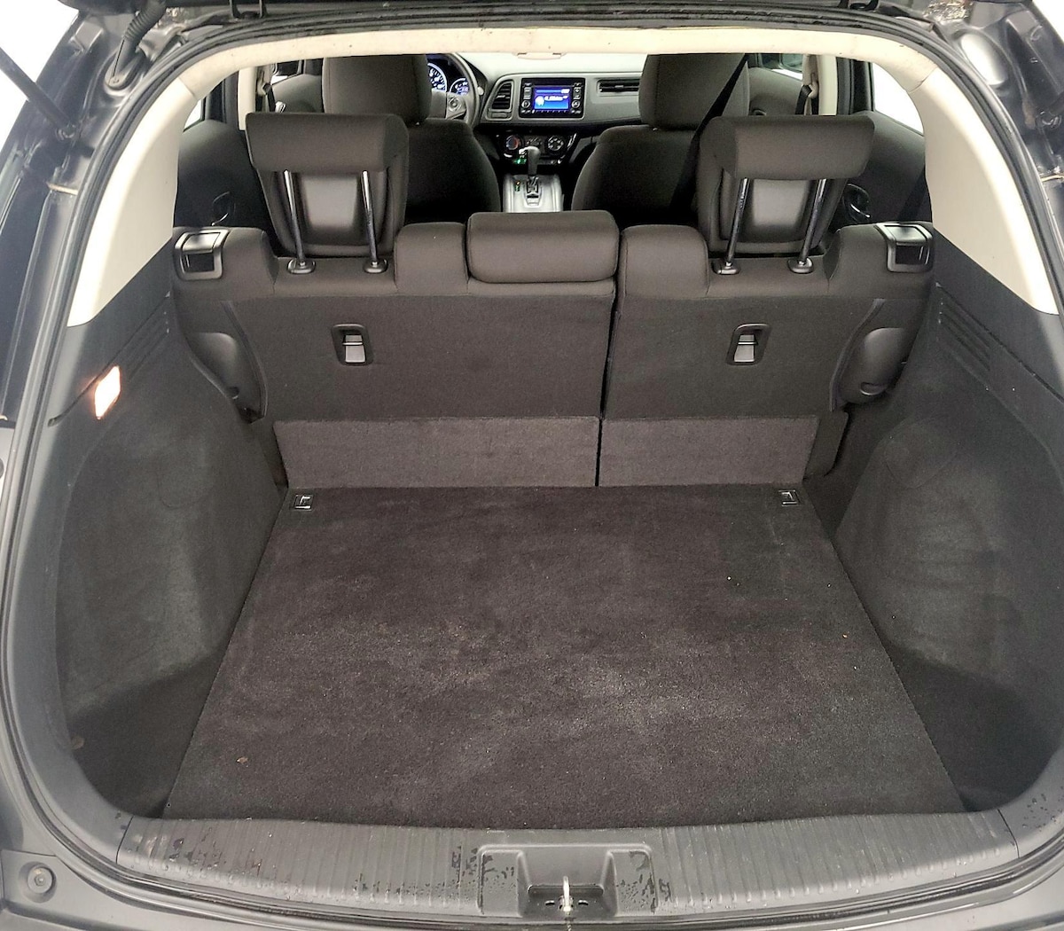 Trunk/Cargo (Seats Up)