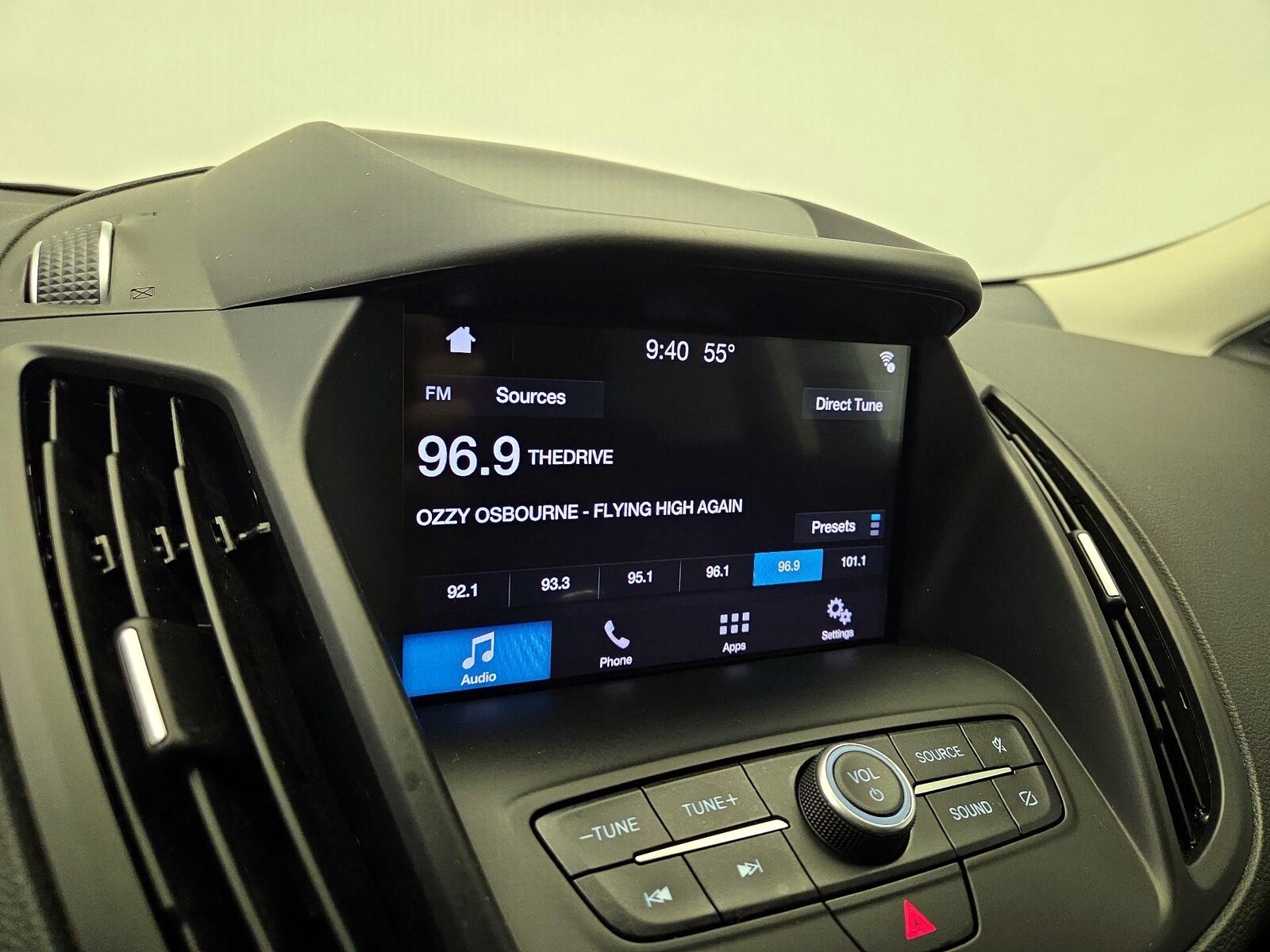 2019 Ford Escape SE - Photo 16