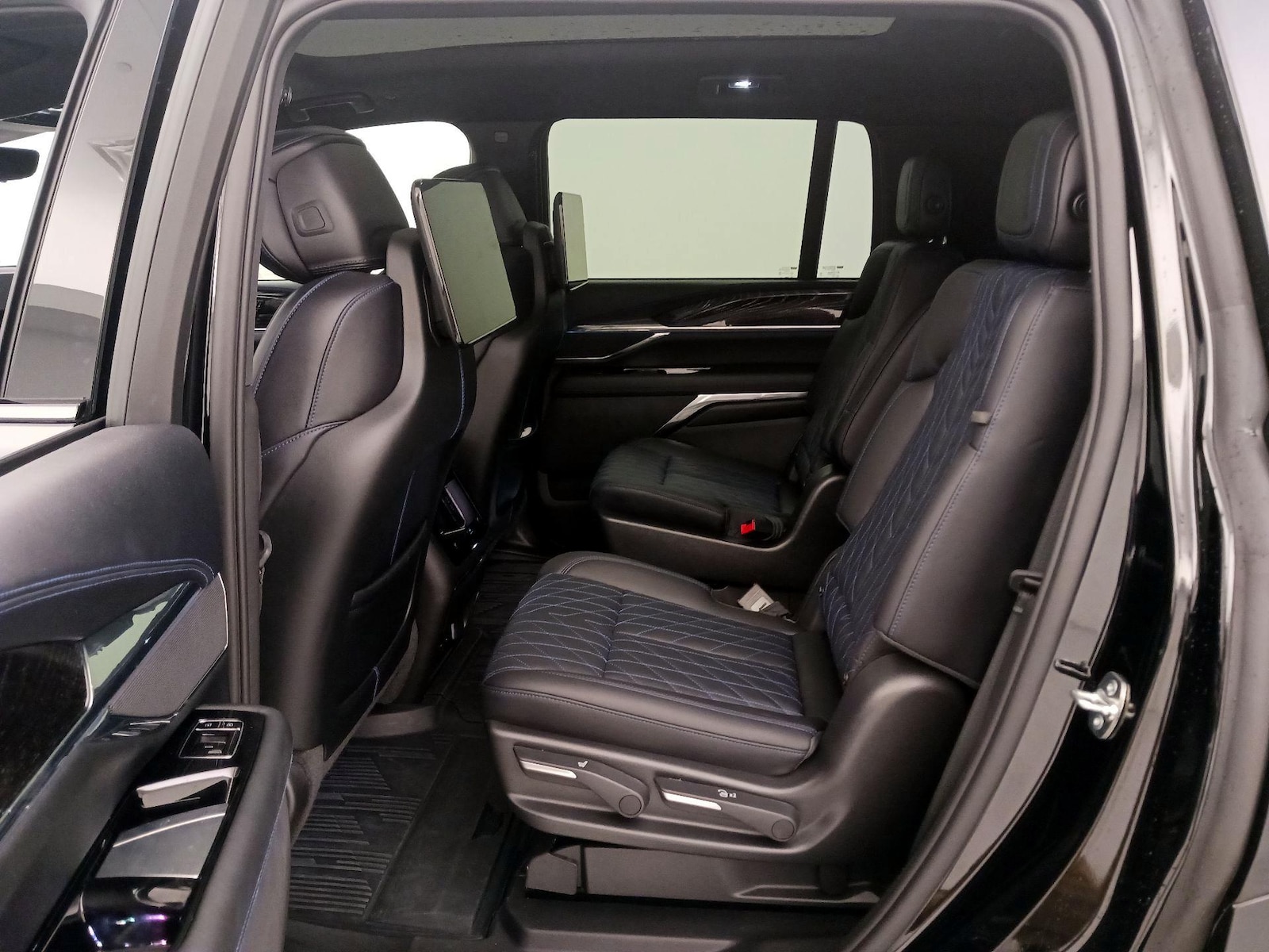 Rear Air Conditioning