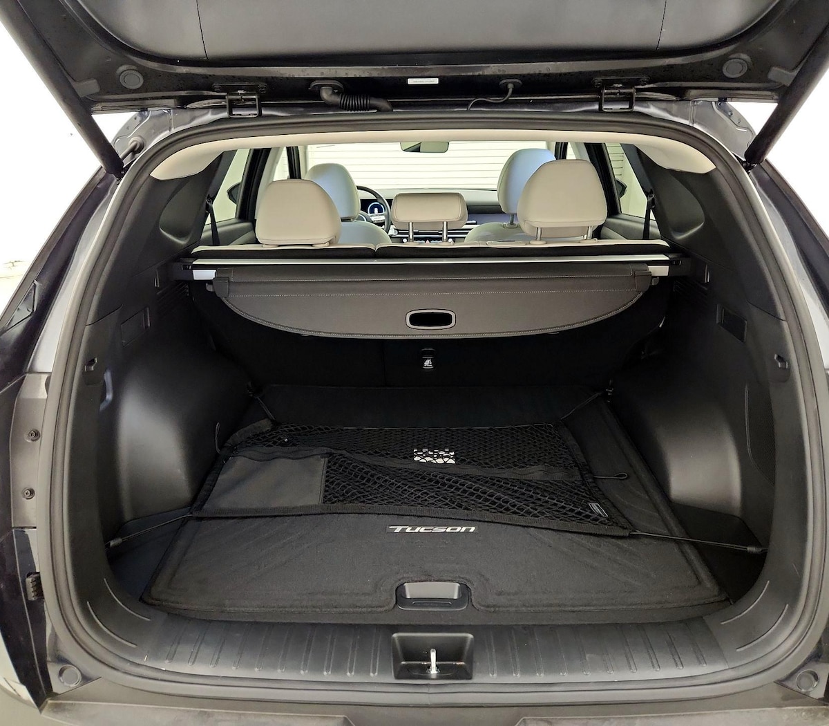 Trunk/Cargo (Seats Up)