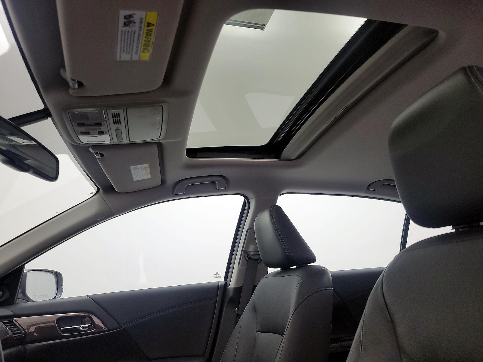 Sunroof(s) & Overhead Airbags