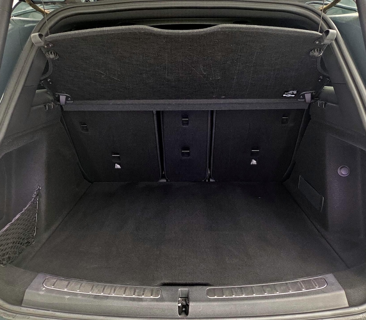 Trunk/Cargo (Seats Up)