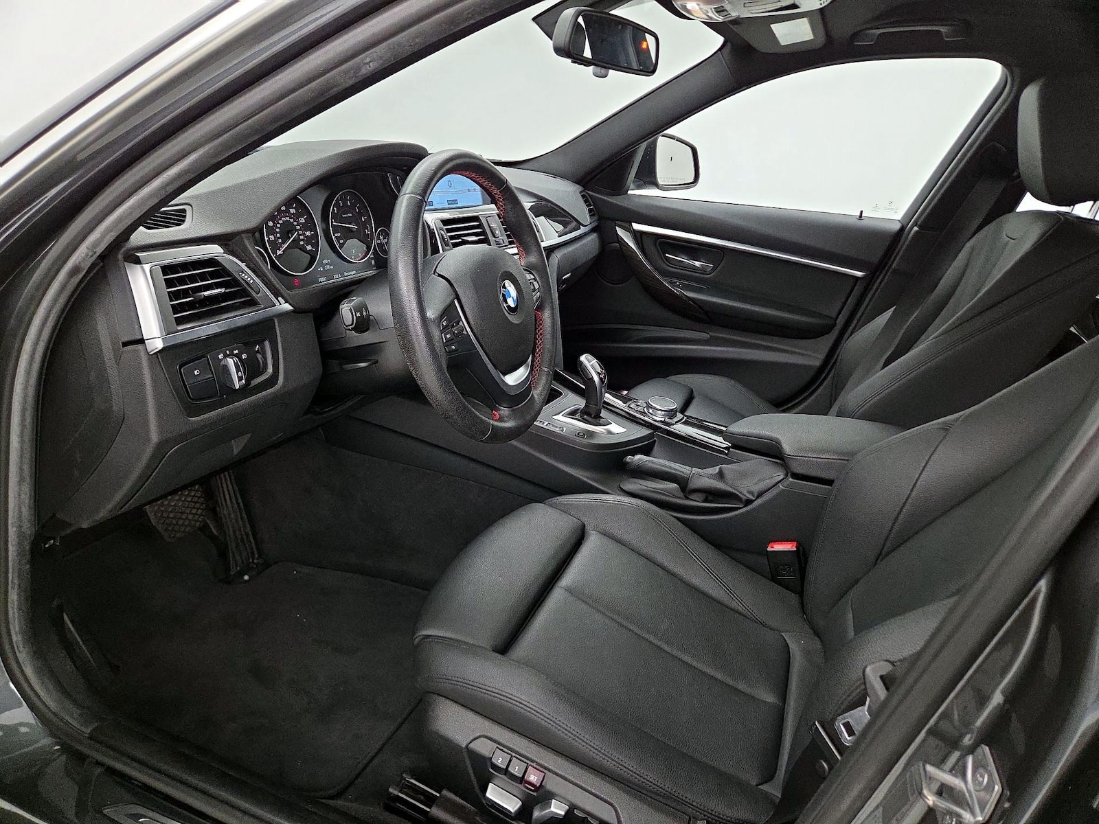 Power Seat(s) & Side Airbags