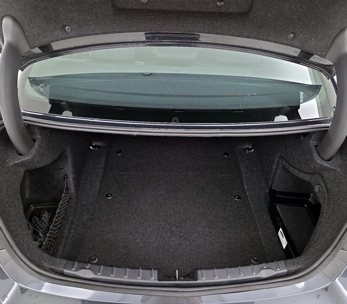 Trunk/Cargo (Seats Up)