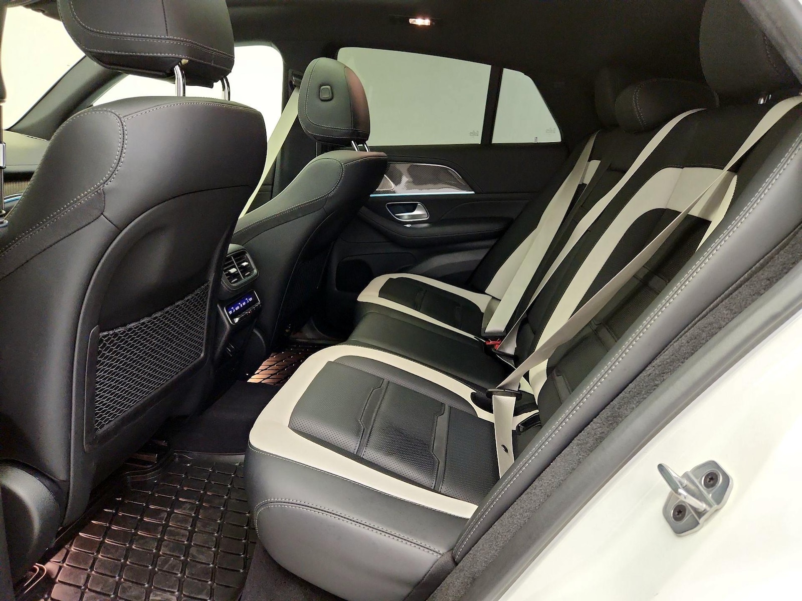 Rear Air Conditioning