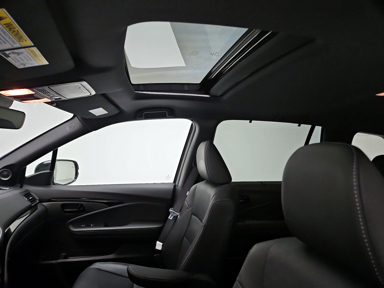 Sunroof(s) & Overhead Airbags