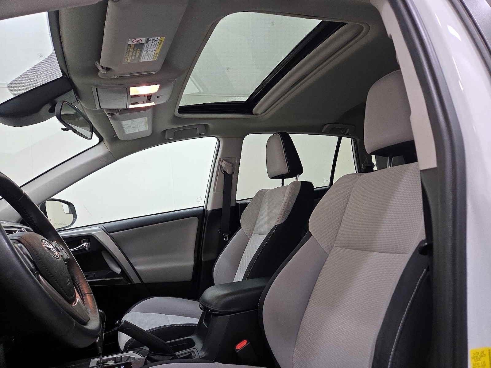 Sunroof(s) & Overhead Airbags
