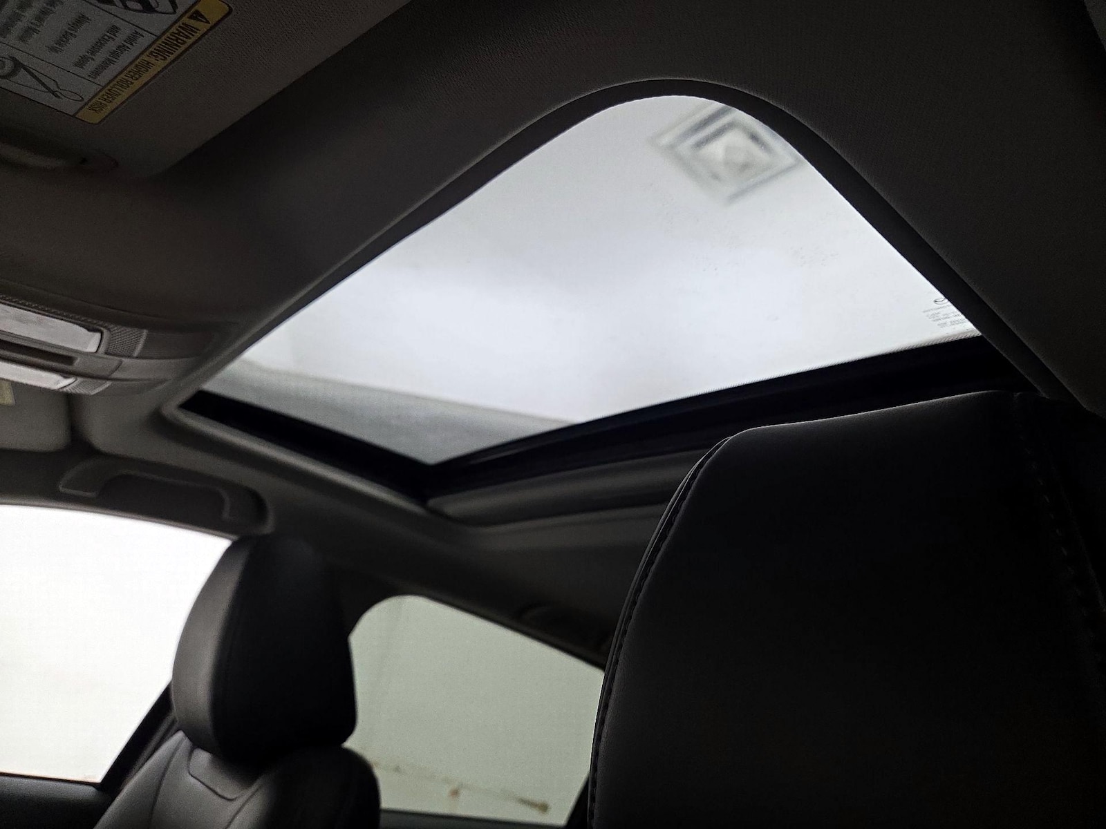Sunroof(s) & Overhead Airbags