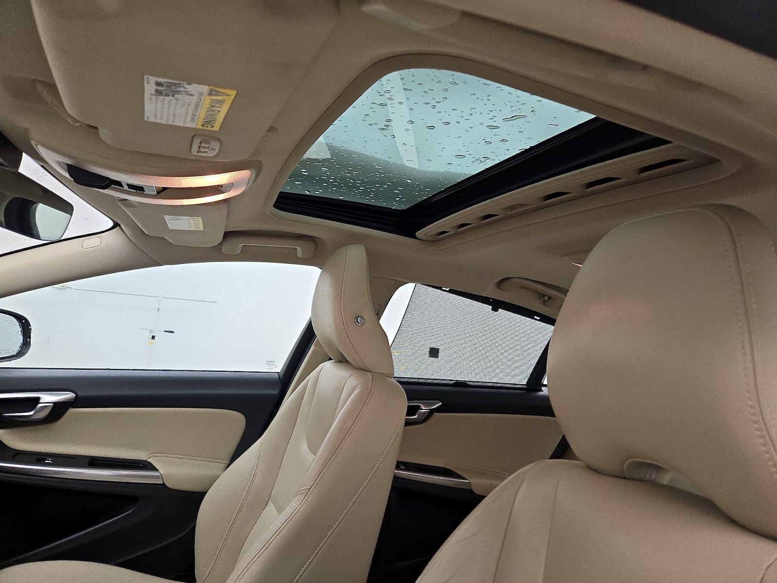 Sunroof(s) & Overhead Airbags
