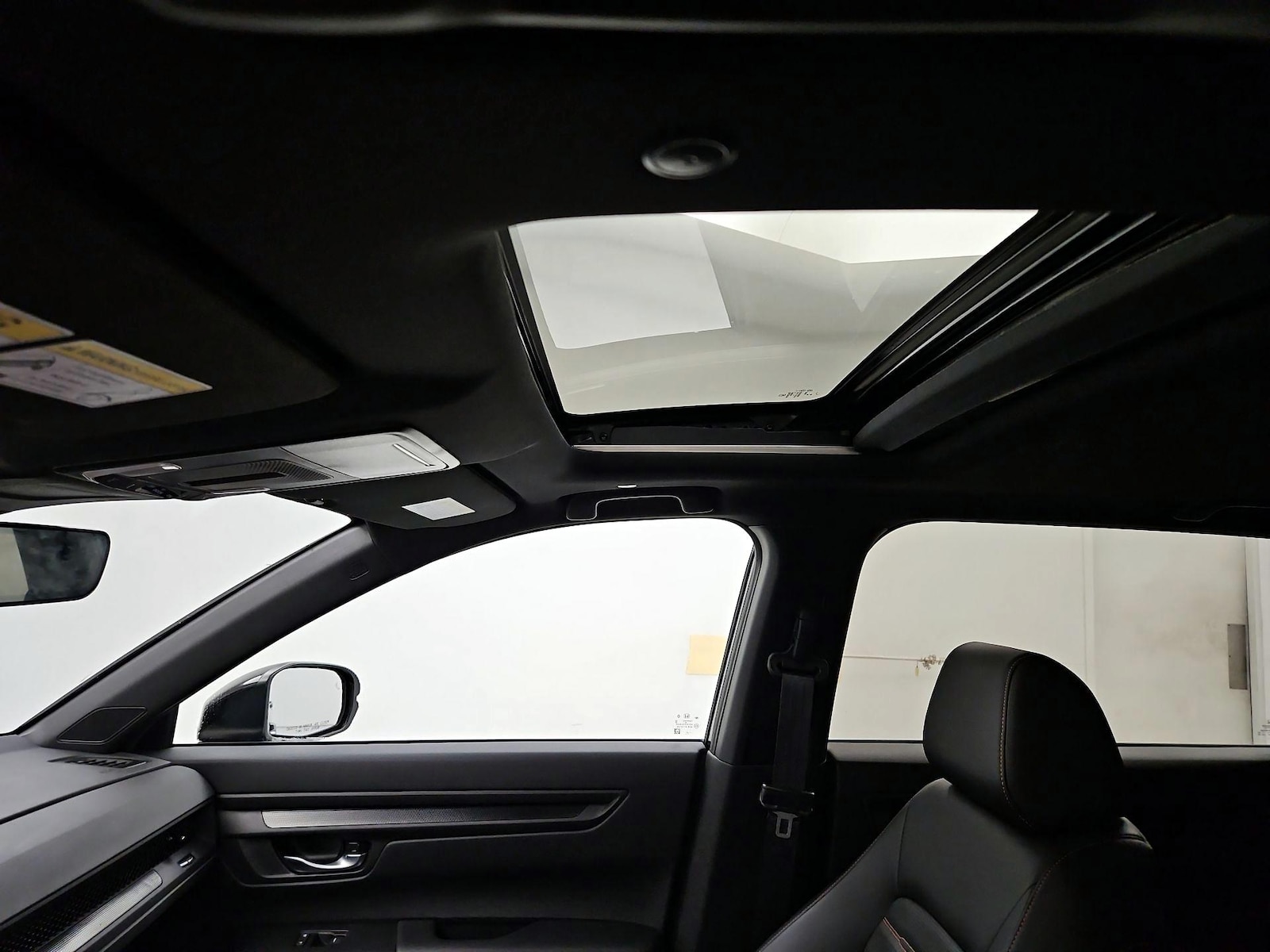 Sunroof(s) & Overhead Airbags
