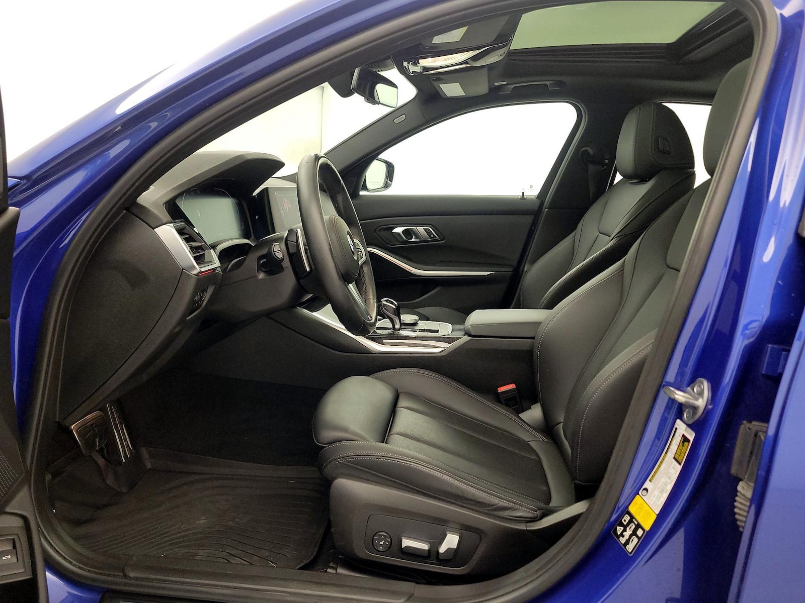 Power Seat(s) & Side Airbags