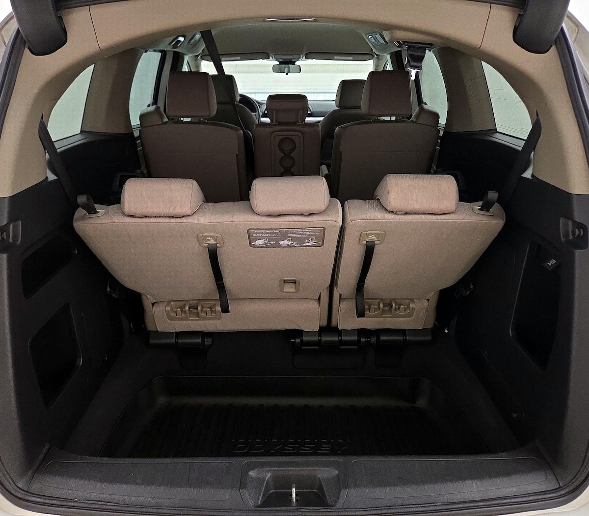 Trunk/Cargo (Seats Up)
