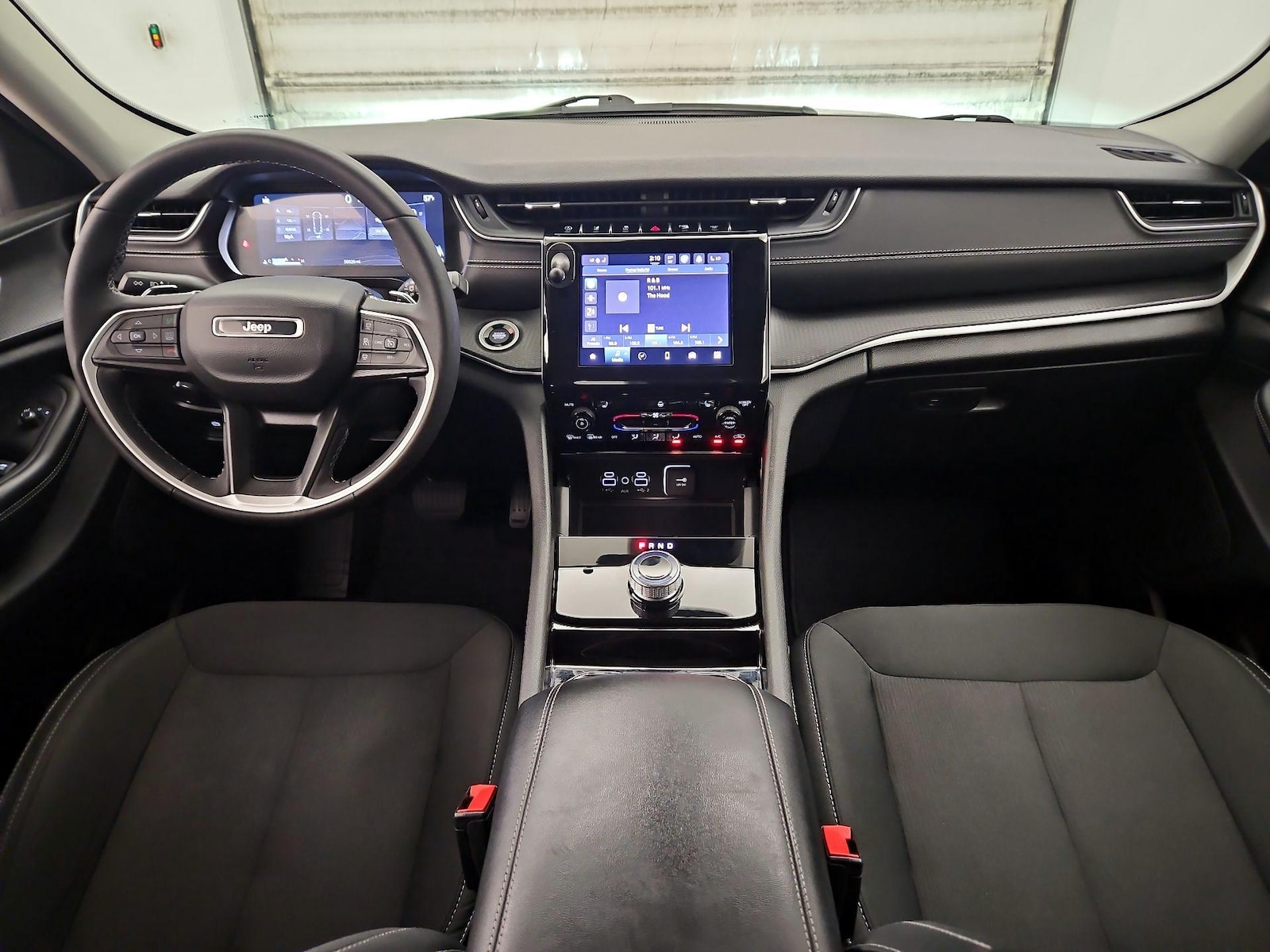 Apple CarPlay® & Android Auto™