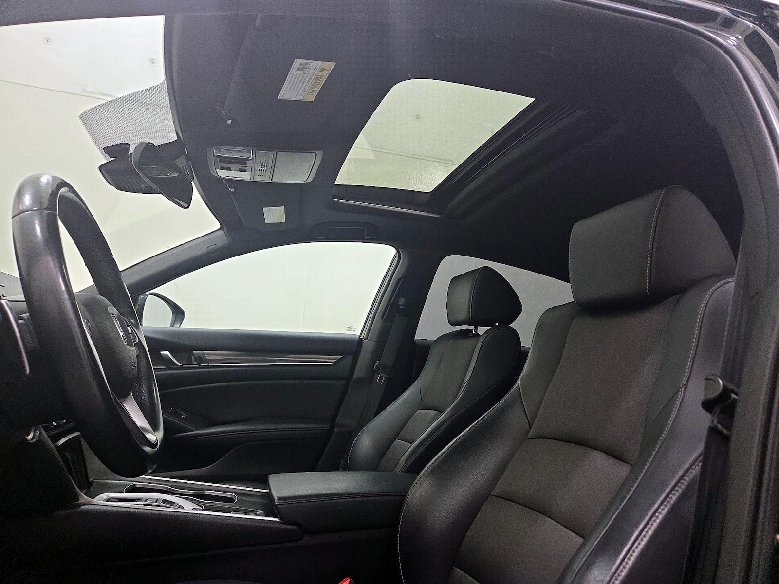 Sunroof(s) & Overhead Airbags