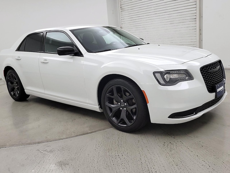 2023 Chrysler 300 Touring