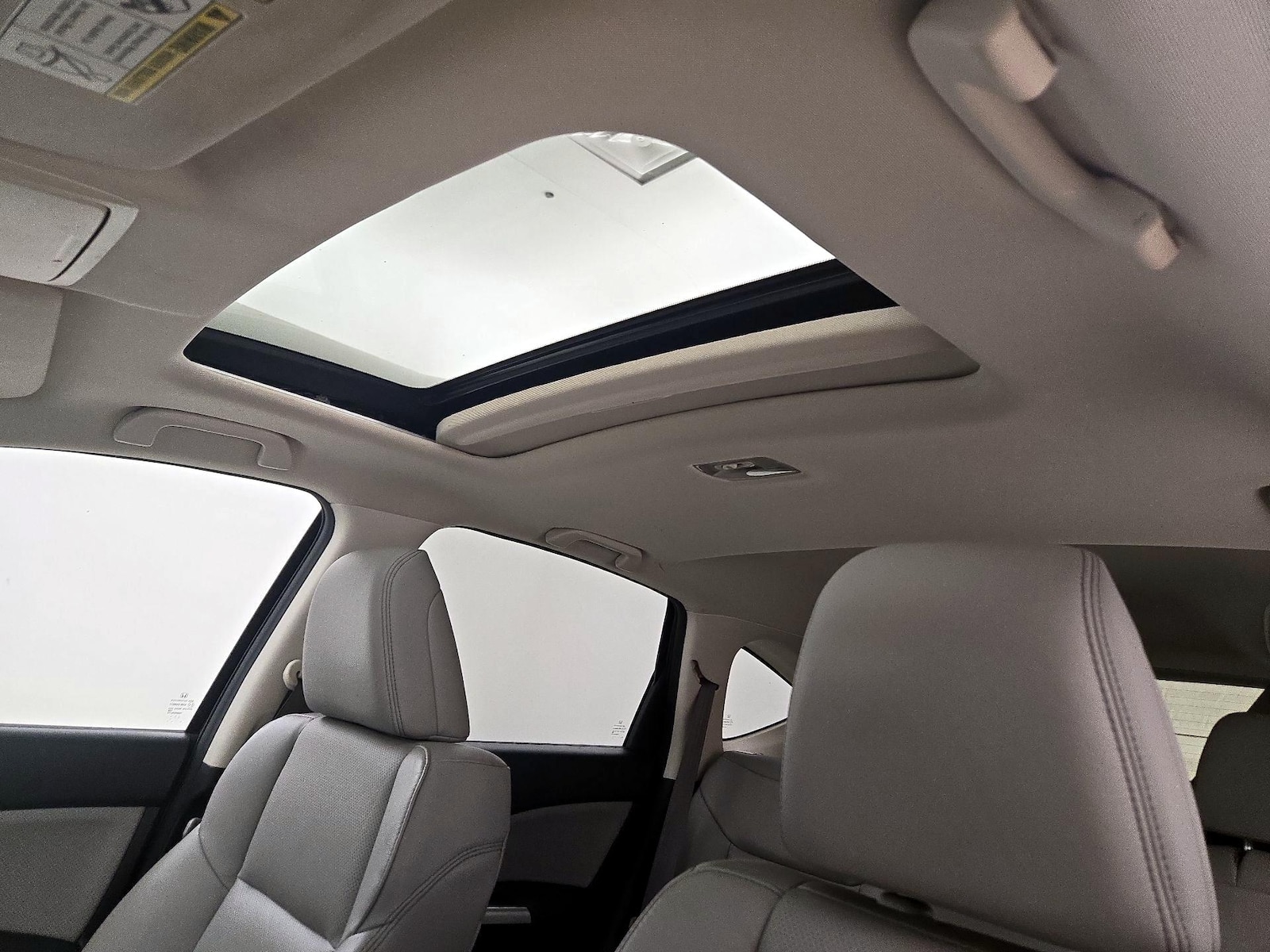 Sunroof(s) & Overhead Airbags