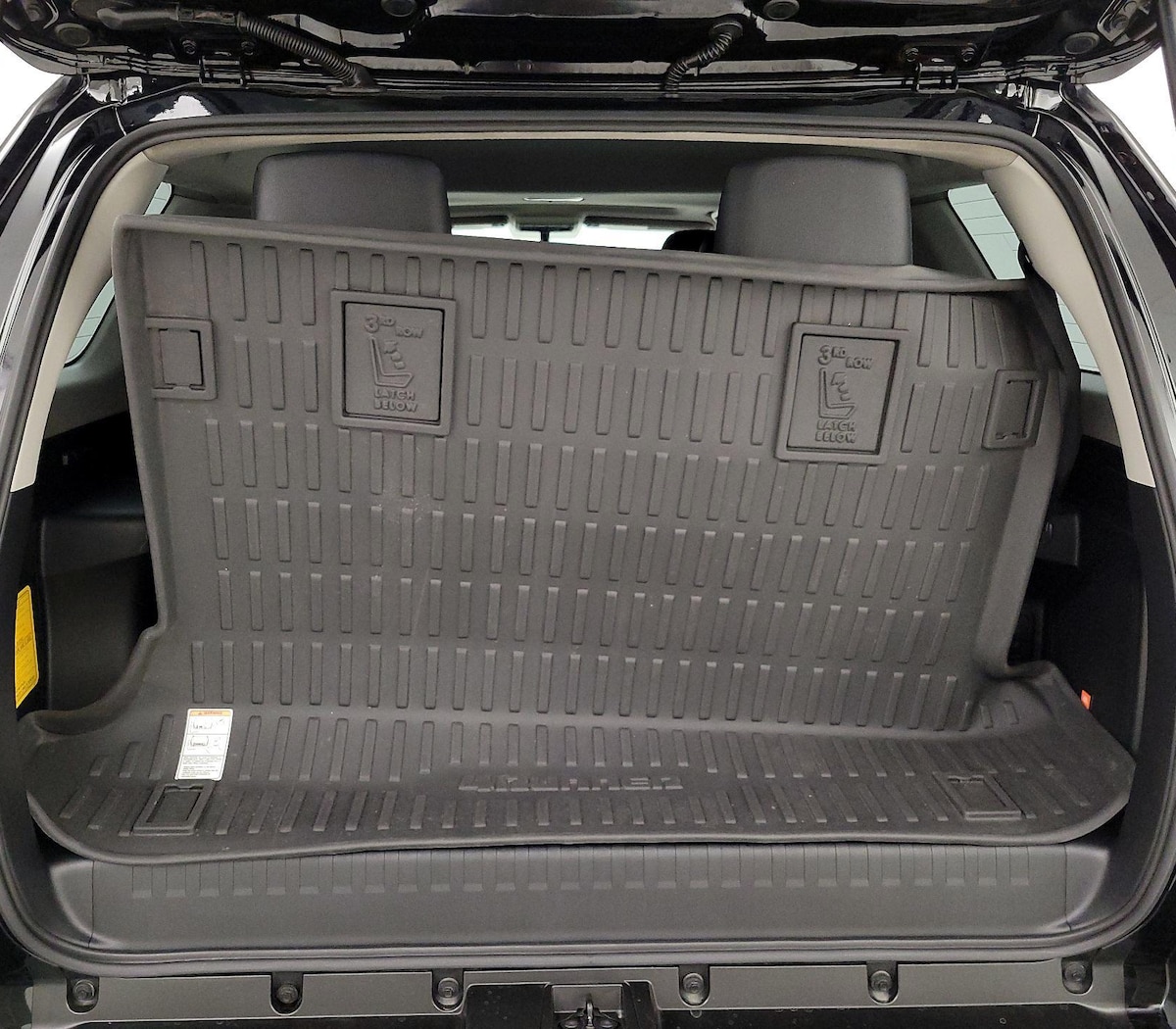 Trunk/Cargo (Seats Up)