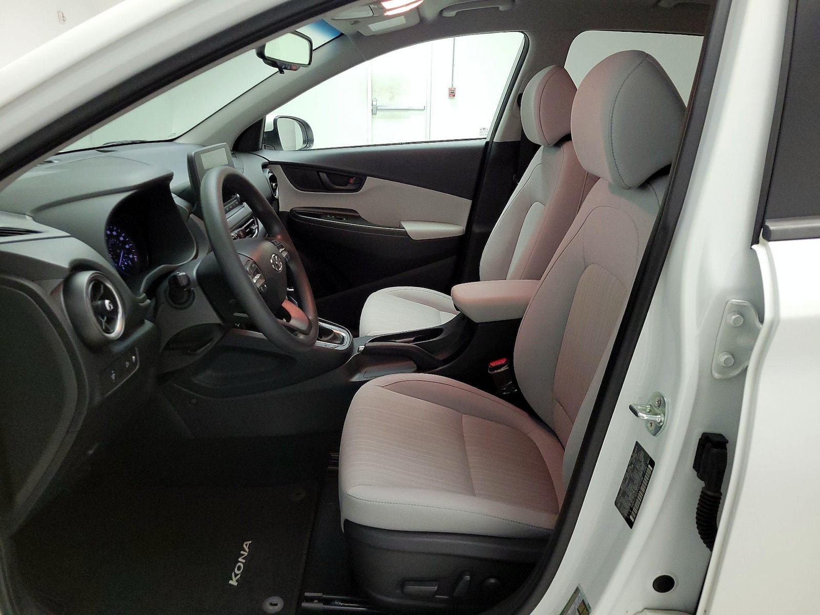 Power Seat(s) & Side Airbags