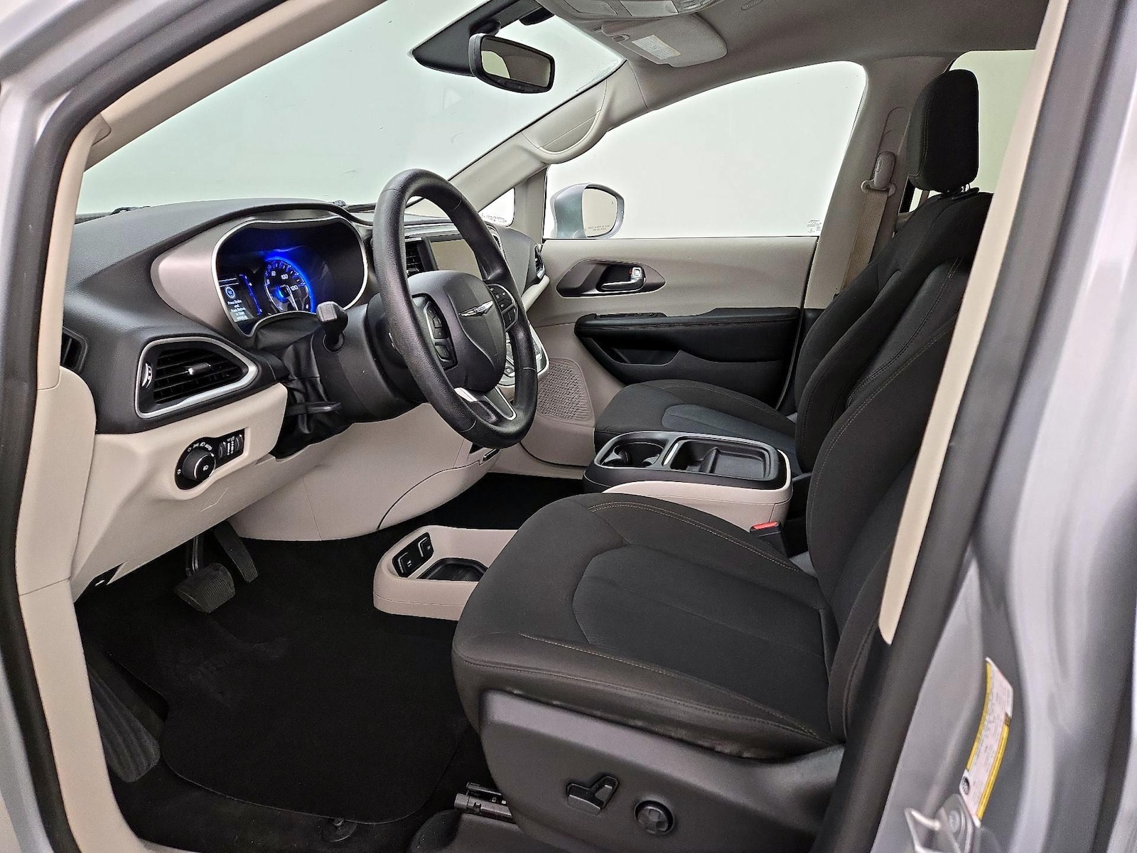 Power Seat(s) & Side Airbags