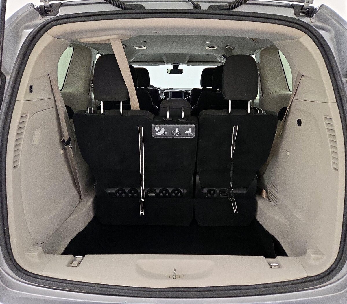 Trunk/Cargo (Seats Up)