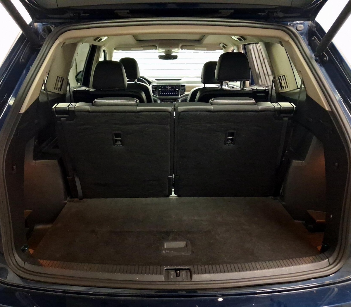 Trunk/Cargo (Seats Up)