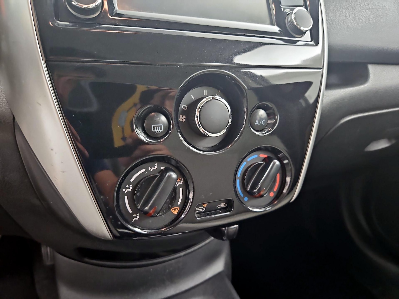 2016 Nissan Versa Note SL - Photo 18