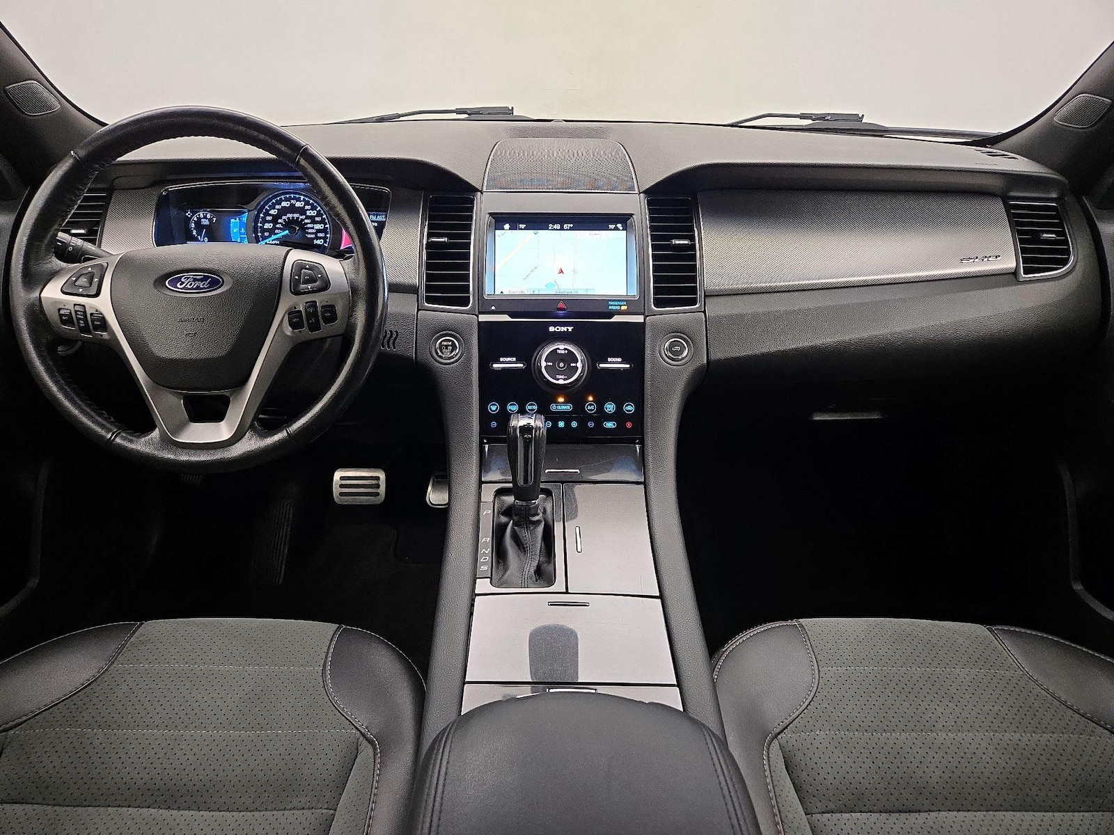 Apple CarPlay® & Android Auto™