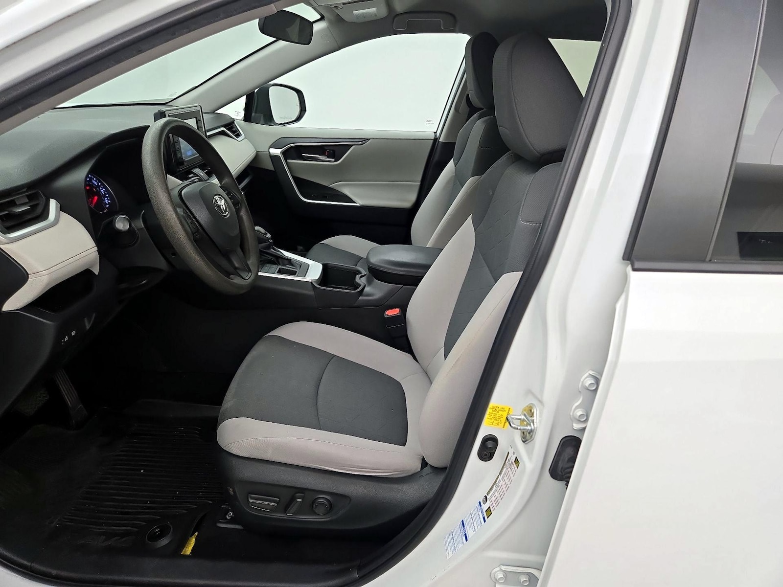Power Seat(s) & Side Airbags