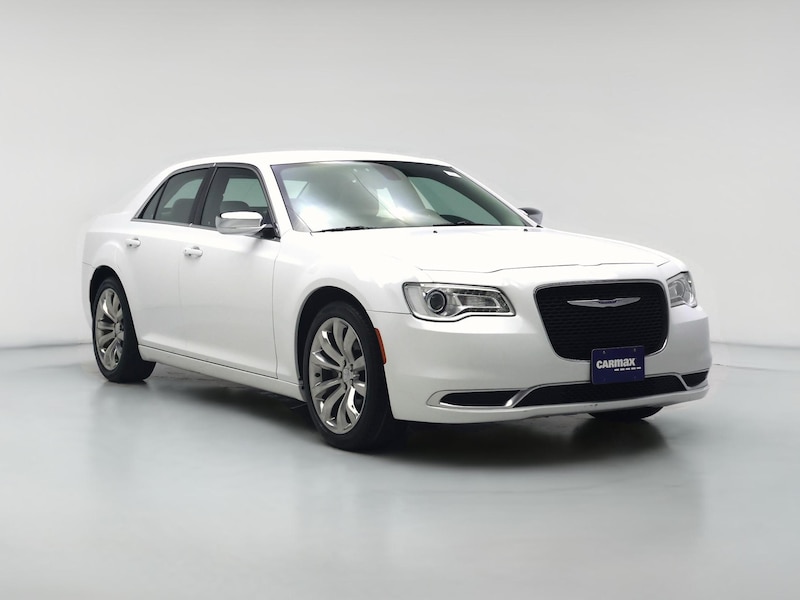 2019 Chrysler 300 Touring
