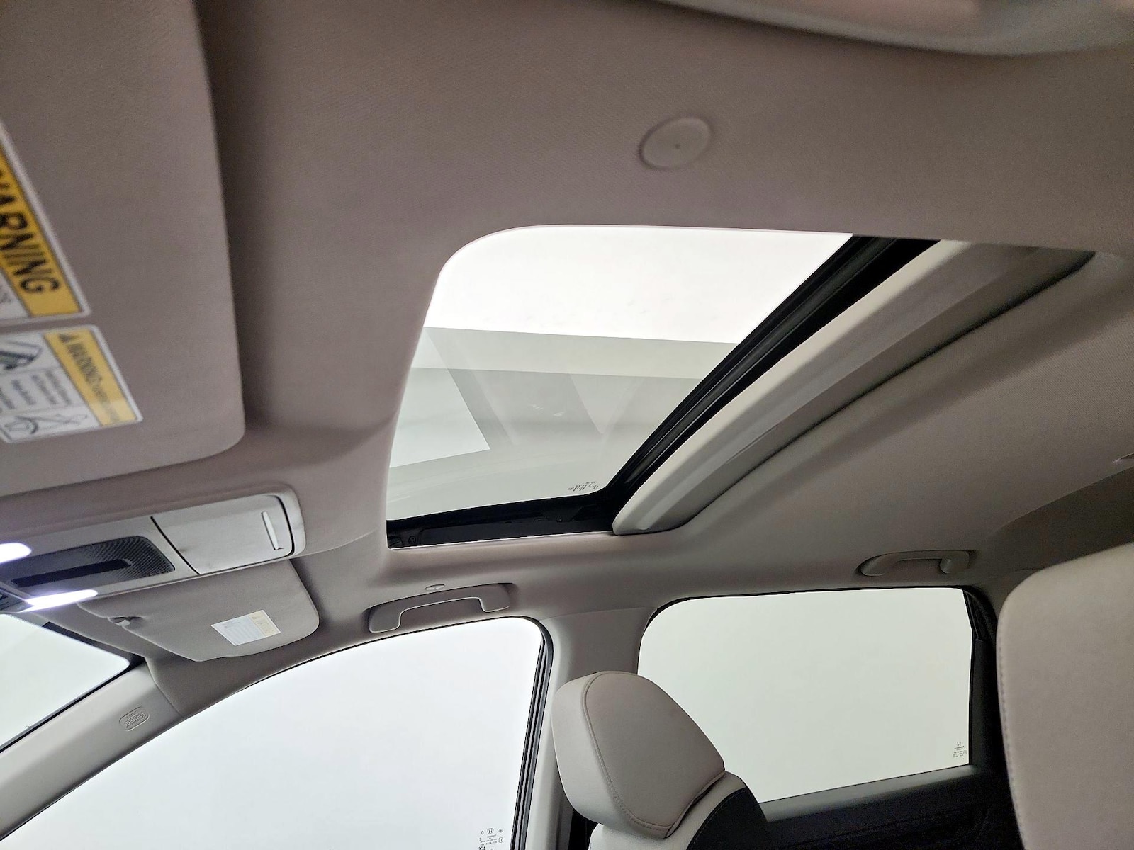 Sunroof(s) & Overhead Airbags