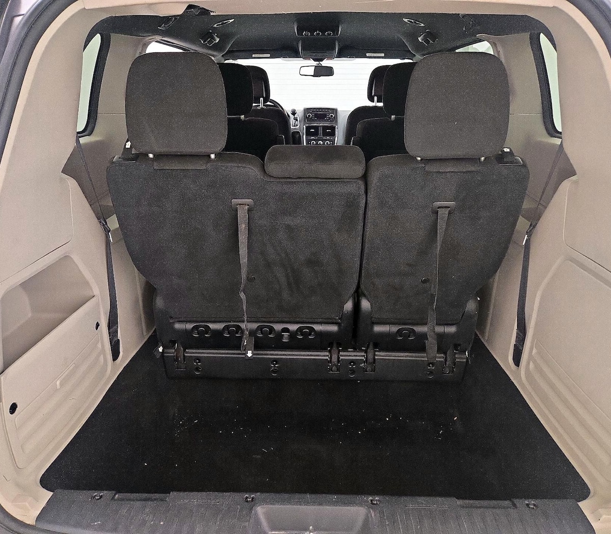 Trunk/Cargo (Seats Up)