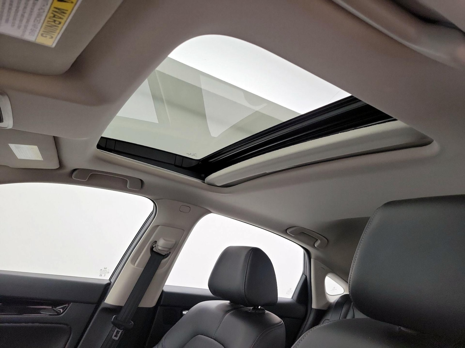 Sunroof(s) & Overhead Airbags