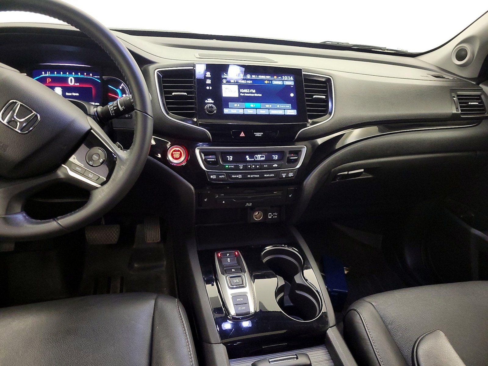 Apple CarPlay® & Android Auto™