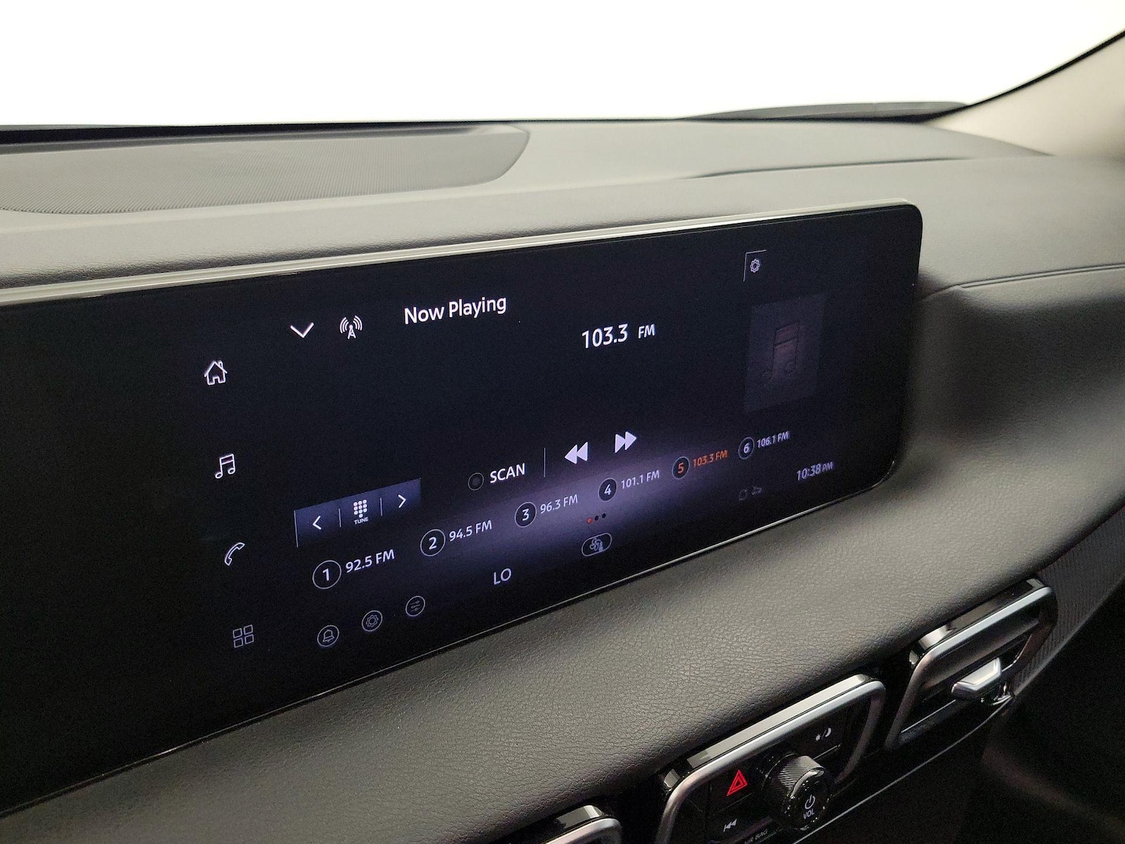 2026 Nissan Sentra SR - Photo 16