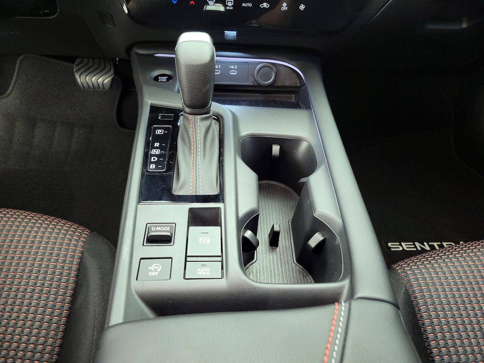 2026 Nissan Sentra SR - Photo 18