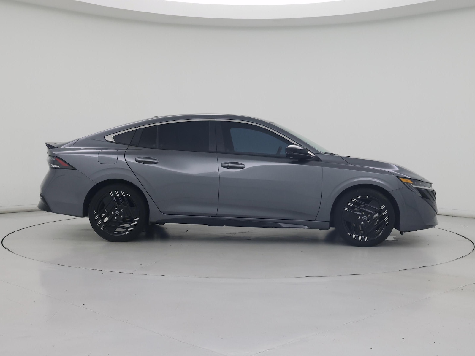 2026 Nissan Sentra SR - Photo 8