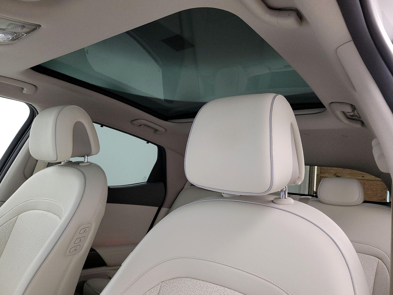 Skylight(s) & Overhead Airbags