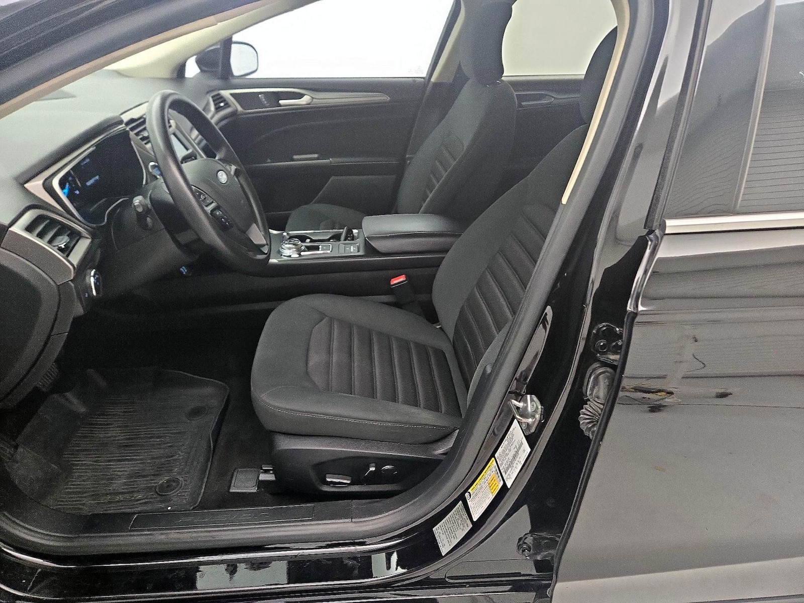 Power Seat(s) & Side Airbags