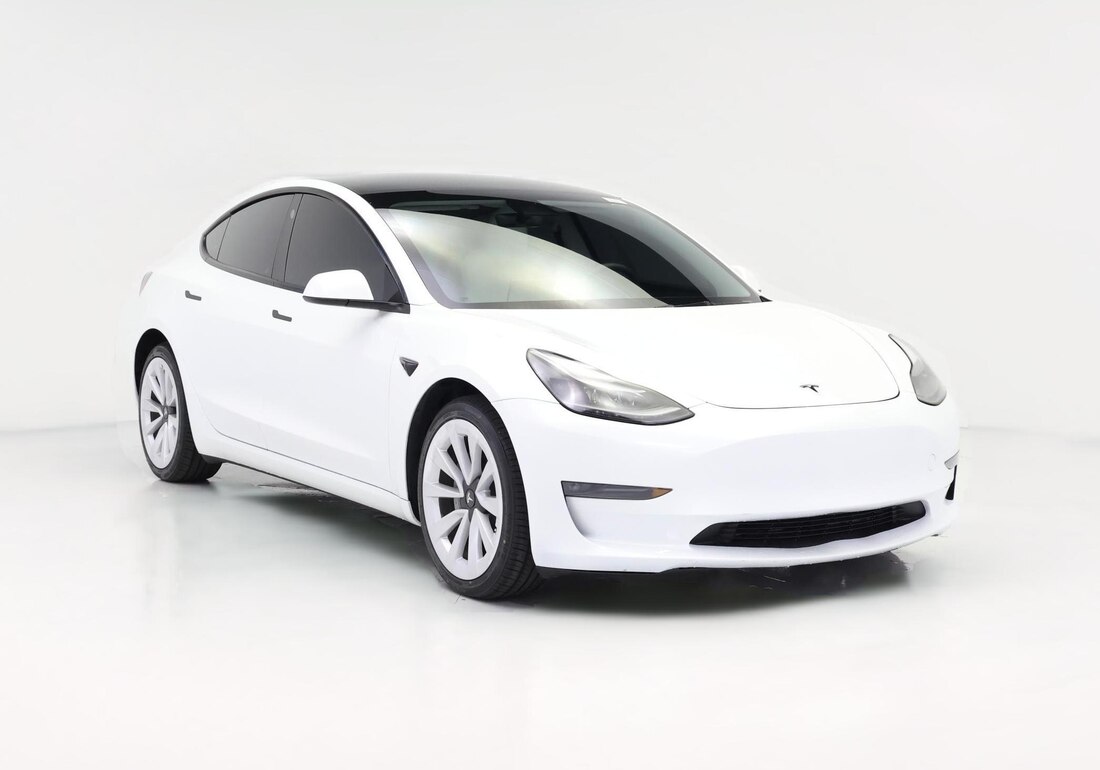 2023 Tesla Model 3 Long Range All-Wheel Drive in White — CarMax photo