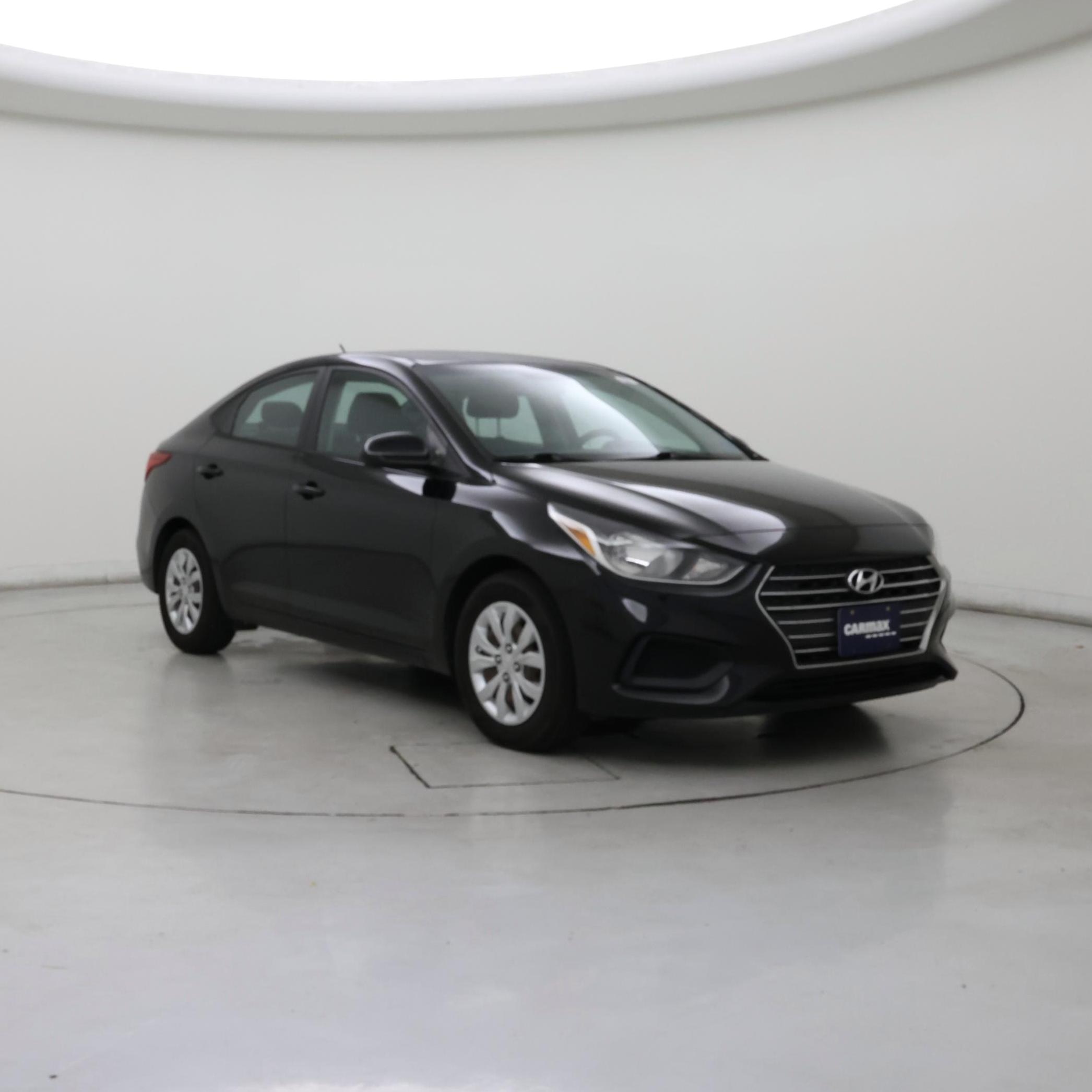 Black 2022 Hyundai Accent Sedan Front-Wheel Drive Automatic