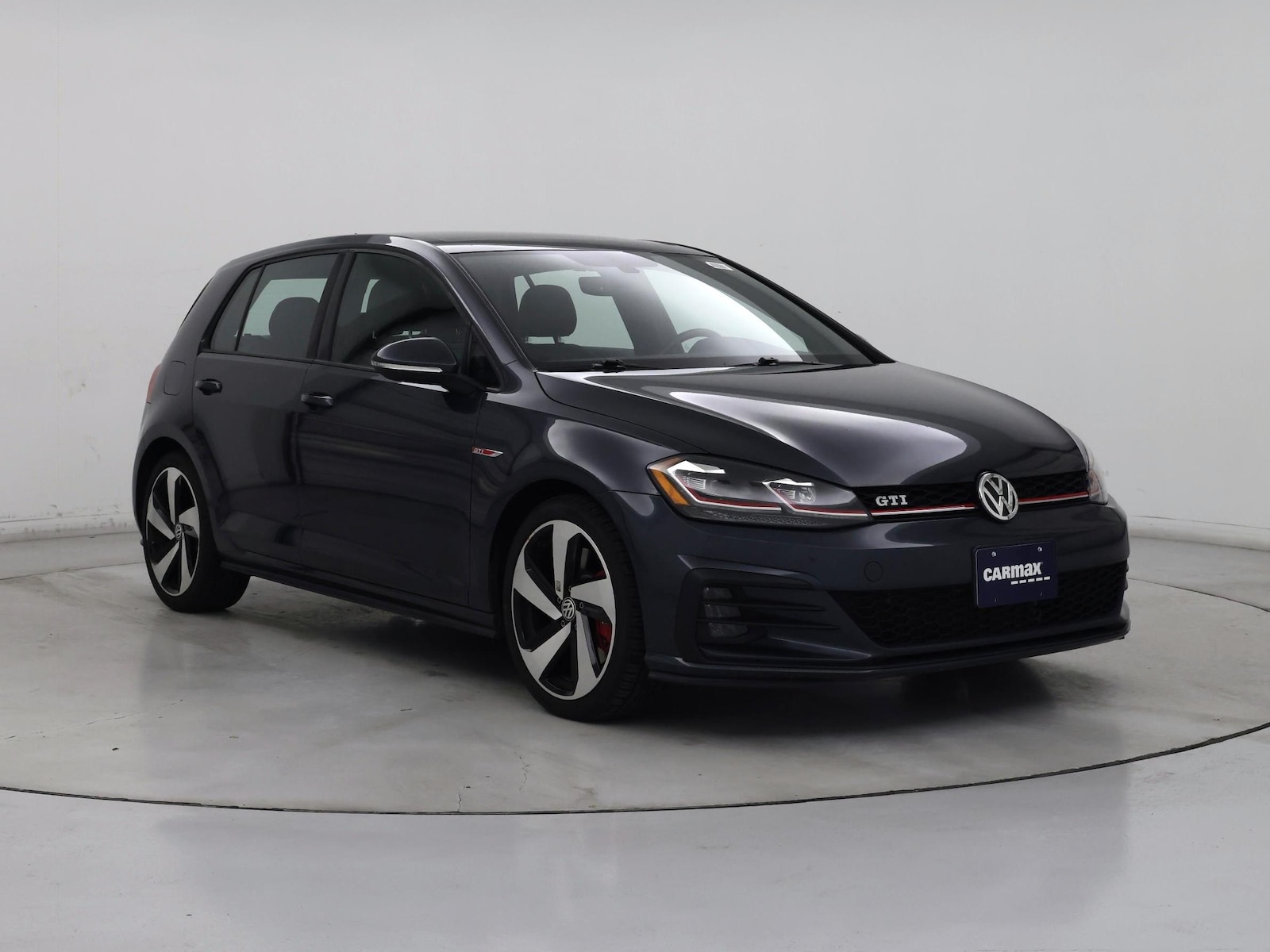 2018 Volkswagen Golf GTI SE - Photo 2