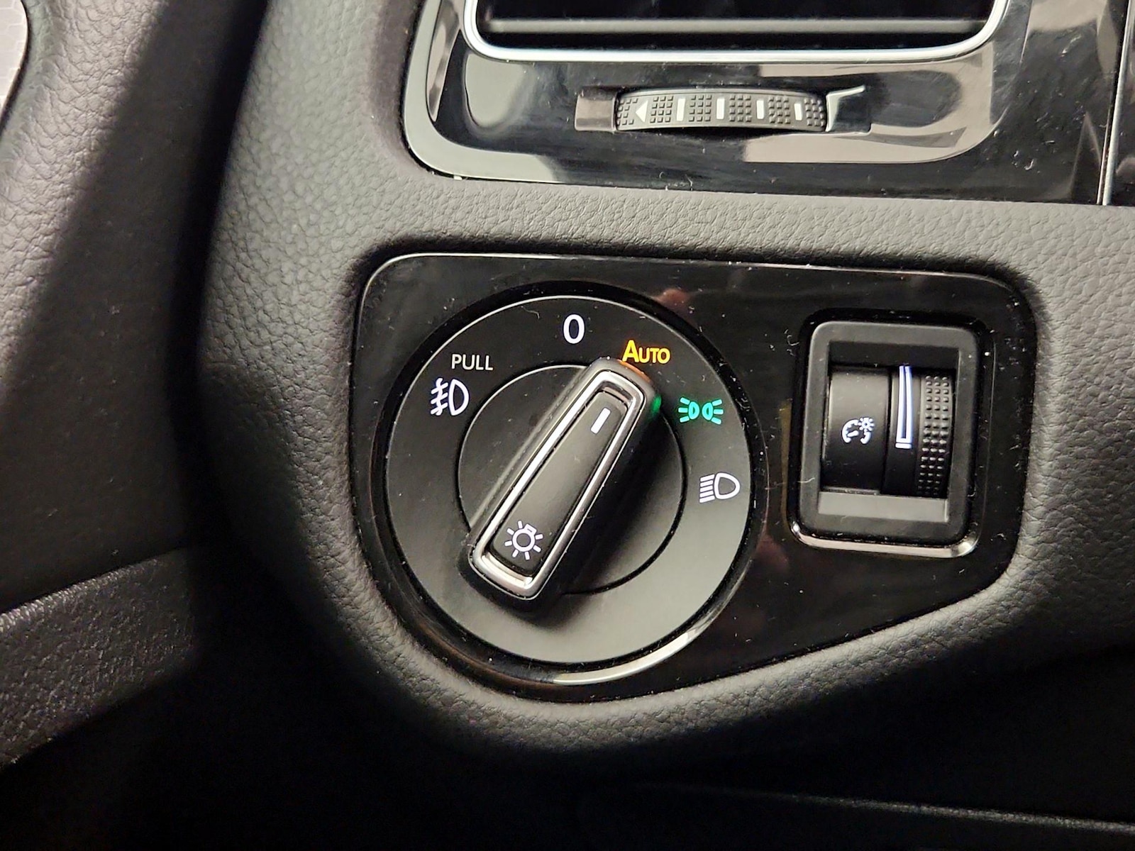 2018 Volkswagen Golf GTI SE - Photo 14