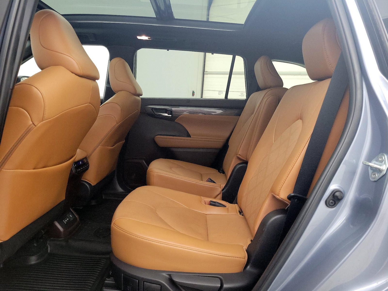 Rear Air Conditioning