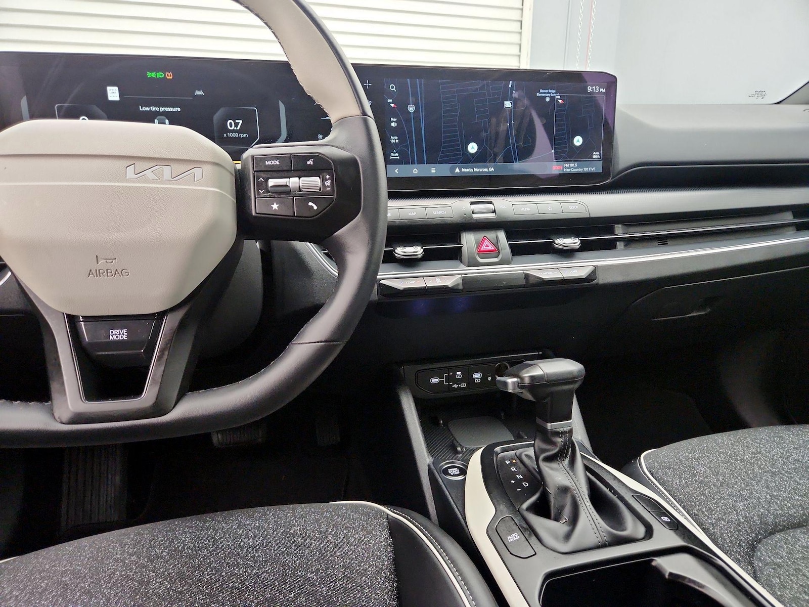 Apple CarPlay® & Android Auto™
