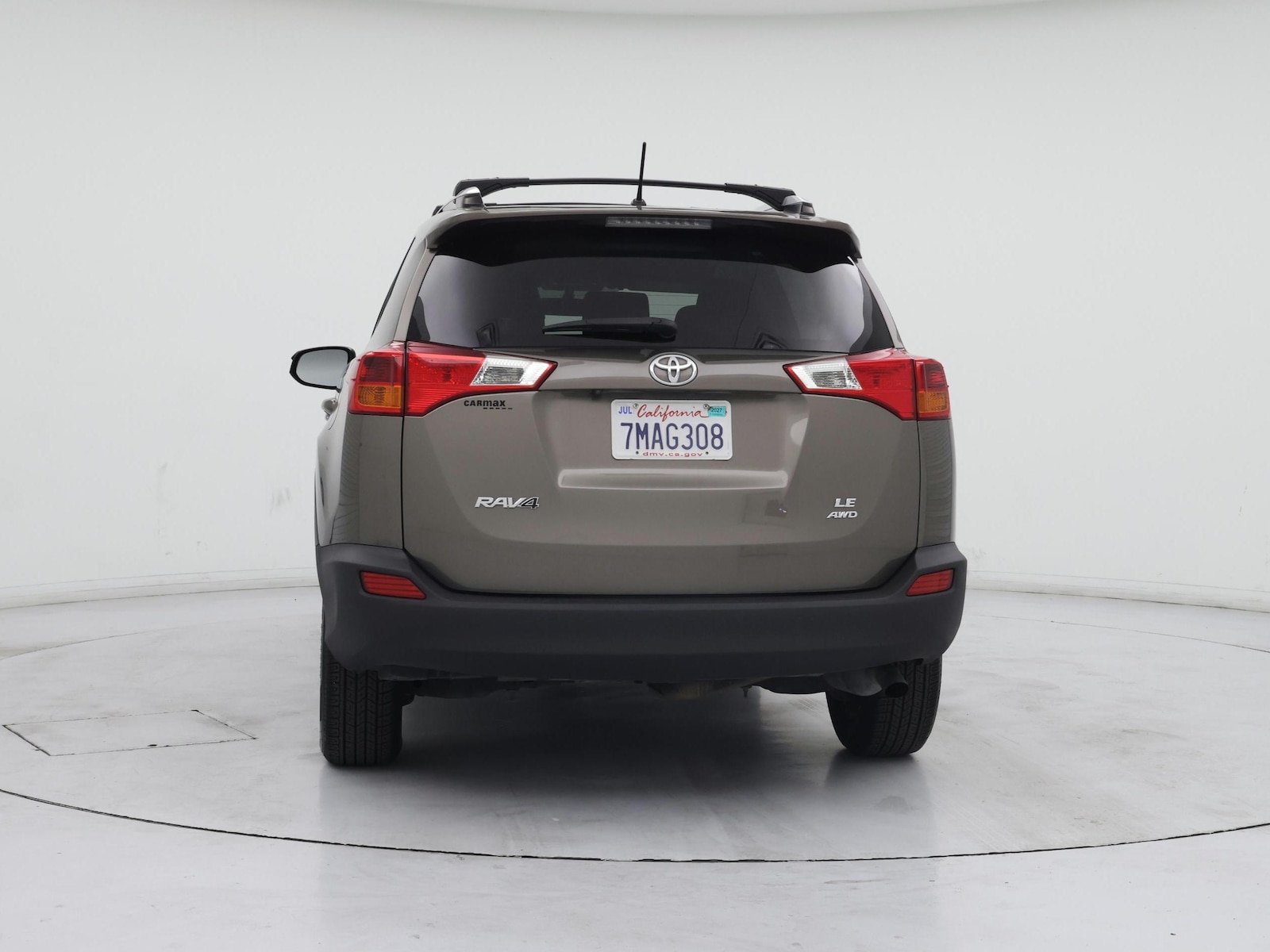 2015 Toyota RAV4 LE - Photo 7