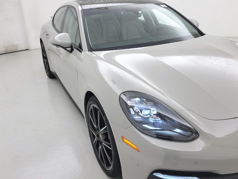 2018 Porsche Panamera