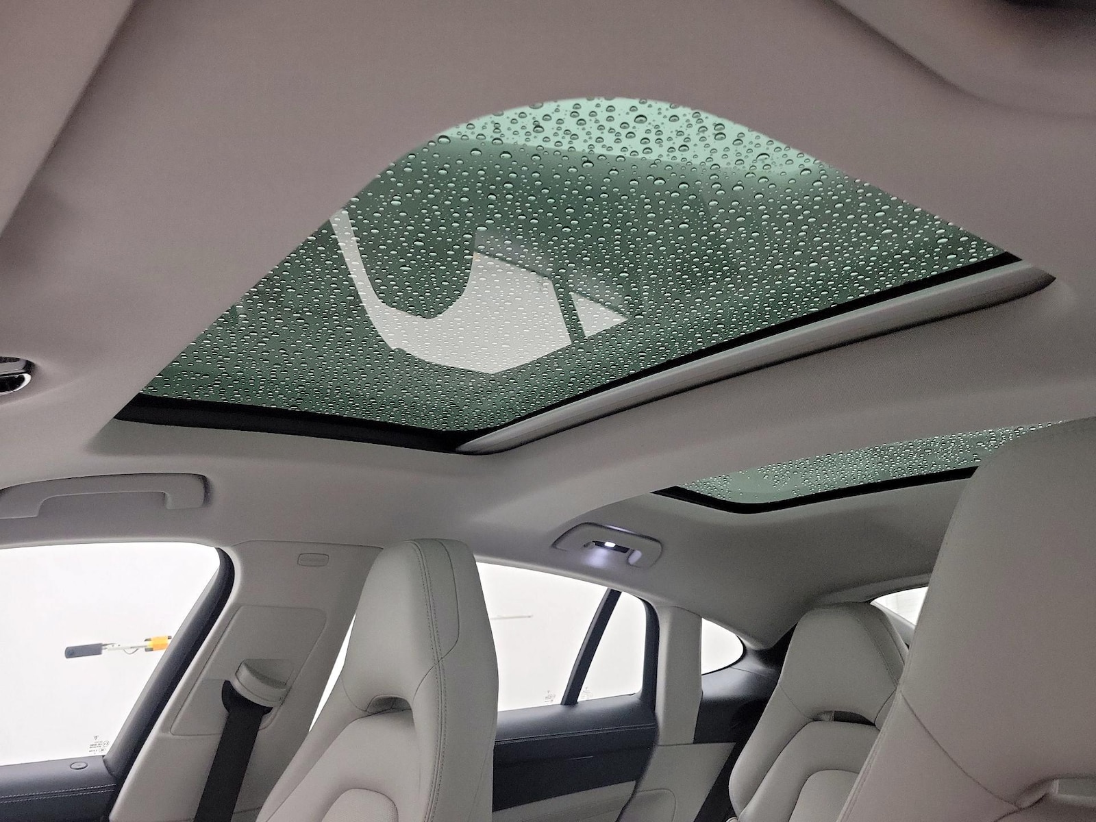 Sunroof(s) & Skylight(s)
