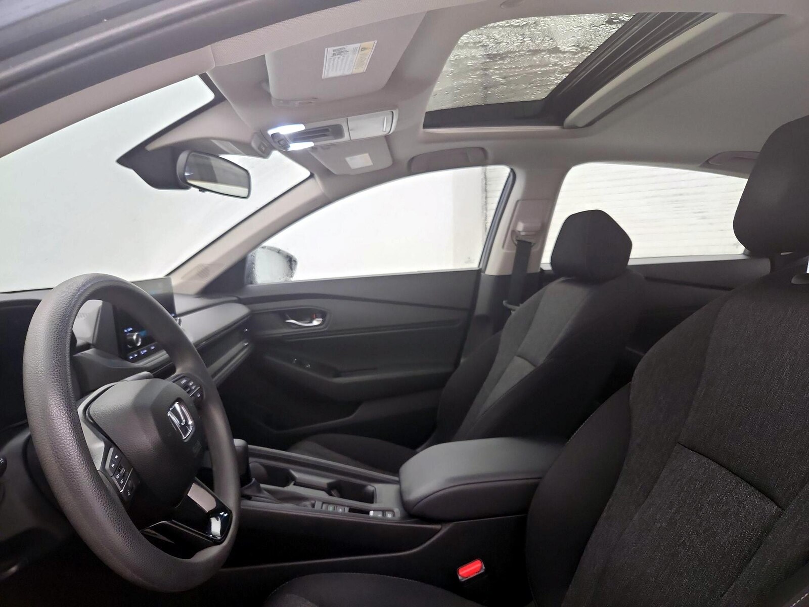 Sunroof(s) & Overhead Airbags