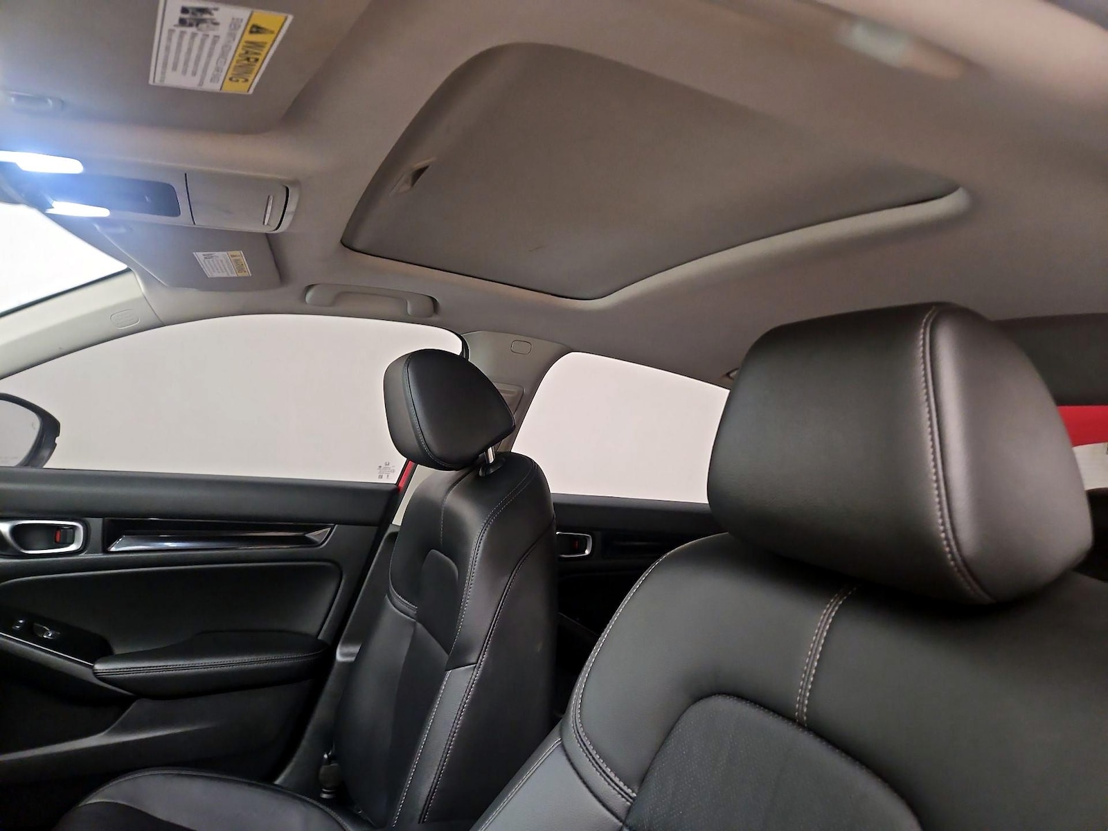 Sunroof(s) & Overhead Airbags